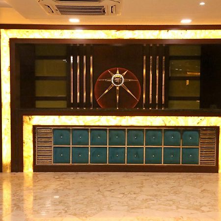 Hotel Varanasi Inn Esterno foto