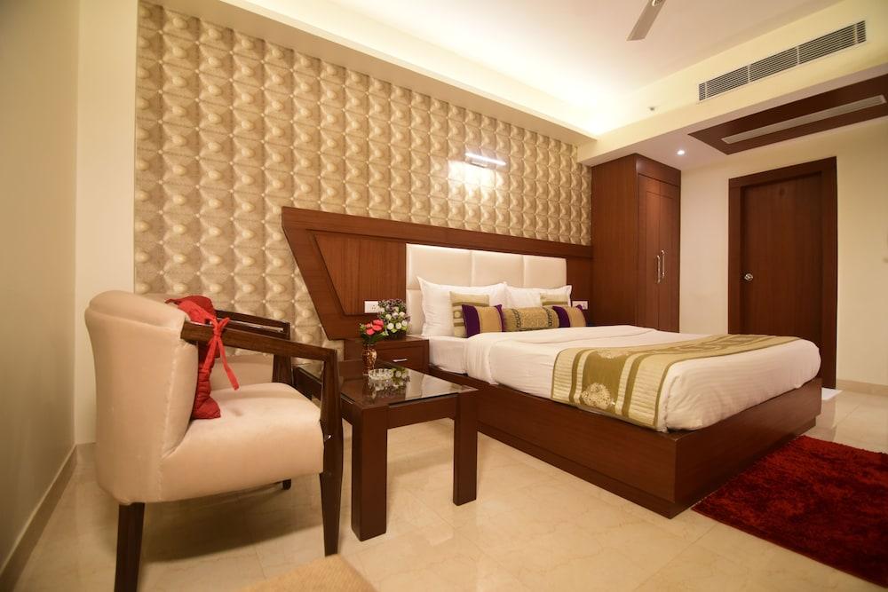 Hotel Varanasi Inn Esterno foto