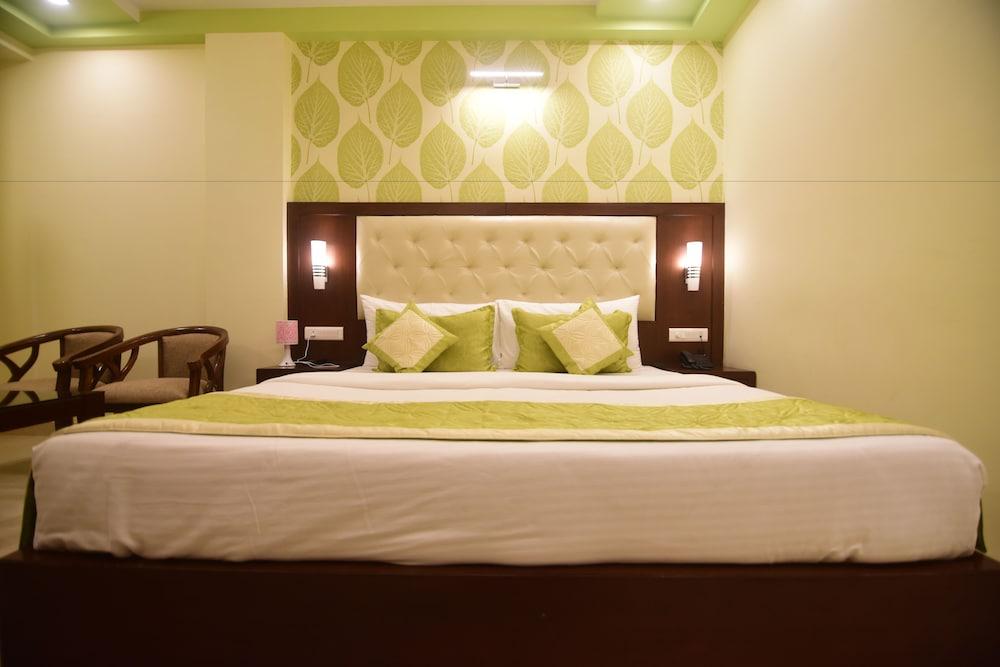 Hotel Varanasi Inn Esterno foto