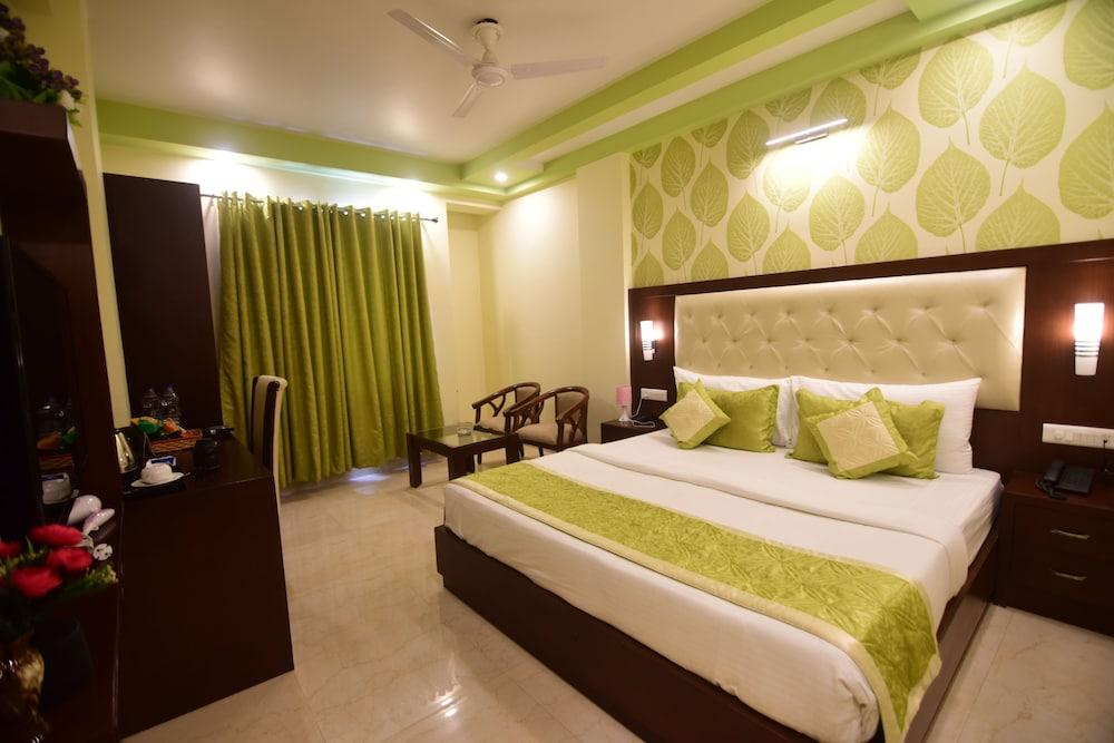 Hotel Varanasi Inn Esterno foto
