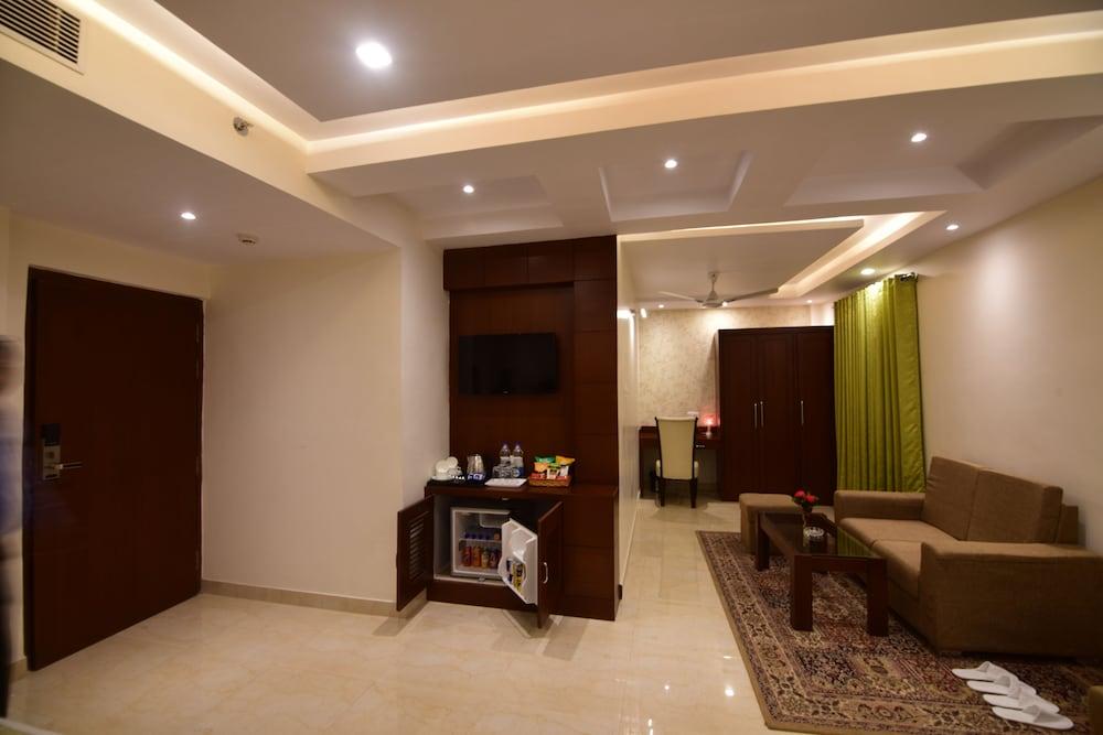Hotel Varanasi Inn Esterno foto