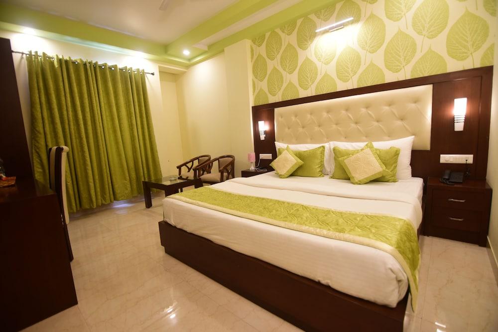 Hotel Varanasi Inn Esterno foto