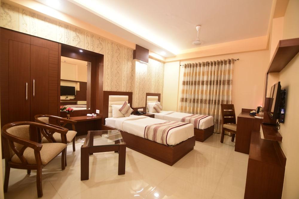 Hotel Varanasi Inn Esterno foto